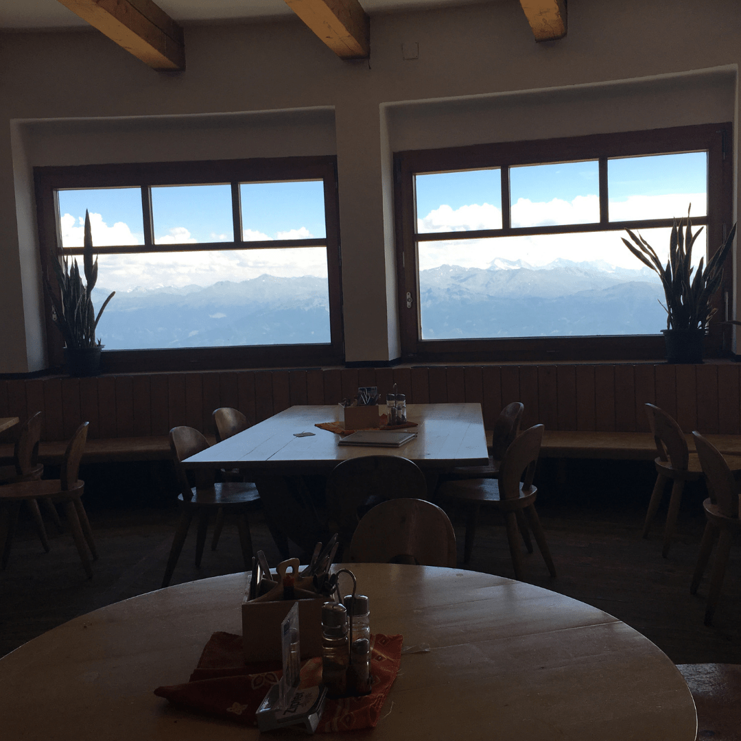restaurant_at_top_of_nordkette
