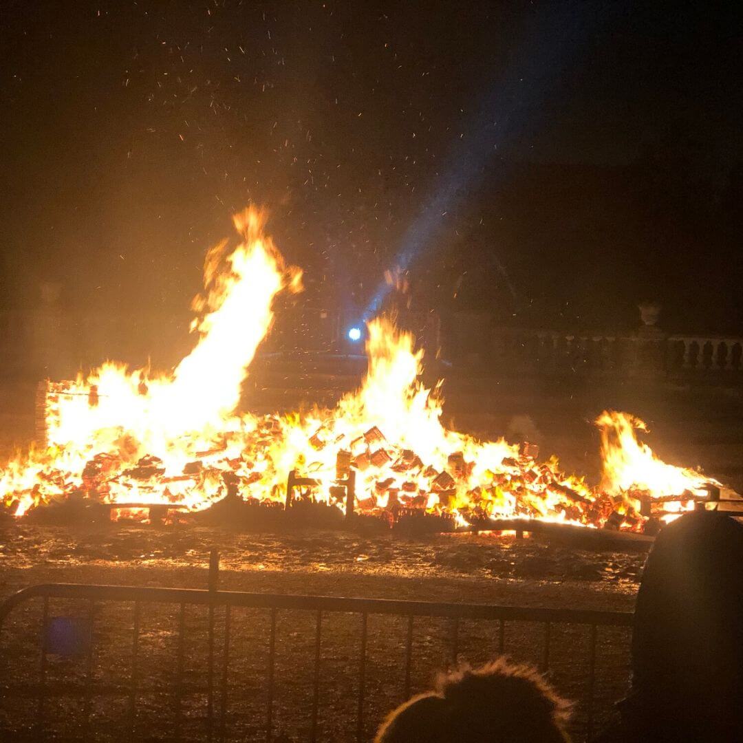 where to celebrate bonfire night in staffordshire