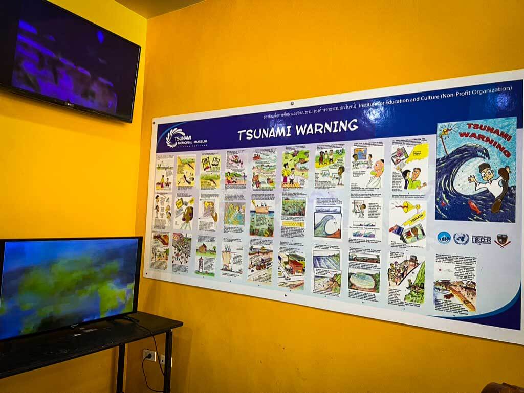 information board on Tsunami prepardness